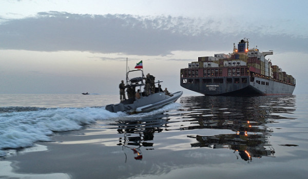 تصعيد أميركي إيراني في هرمز وطهران توسع ...