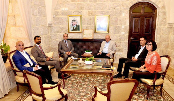 فلسطين واليونسكو تبحثان تعزيز حماية التر...