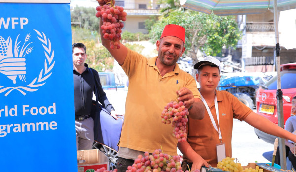 PNN بالفيديو: سوق العنب الثامن مناسبة لت...