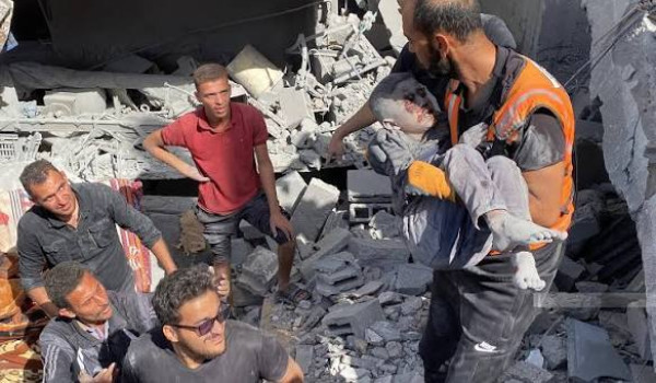 استشهاد 4 فلسطينيين وإصابة آخرين بقصف إس...