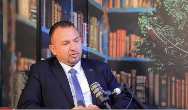بودكاست حياة يستضيف حنا حنانيا ويناقش تج...
