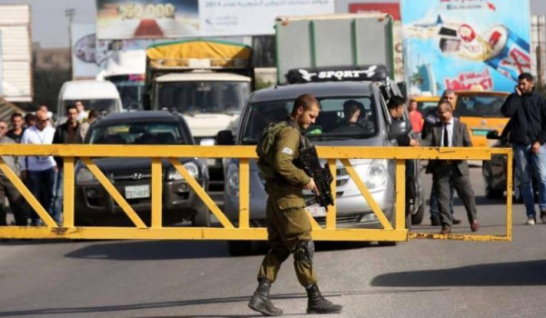الاحتلال يغلق كافة الحواجز العسكرية المح...