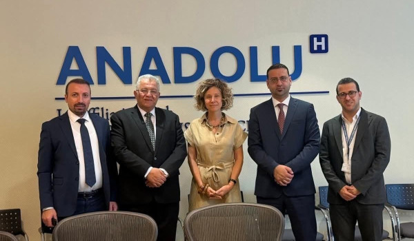 جامعة القدس تبحث مع مركز أناضولو الطبي ت...