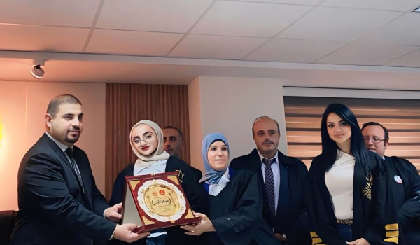 خريجة جامعة القدس إسلام التلاحمة تحصد ال...