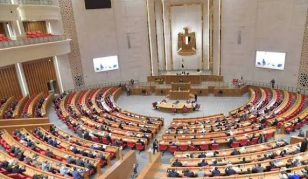 البرلمان المصري يرجئ حسم التفويض العسكري...
