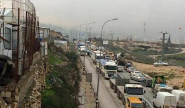 الاحتلال يغلق حاجز بيت إكسا العسكري شمال...