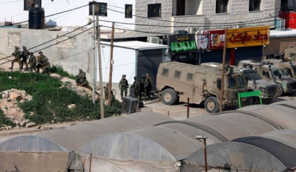 الاحتلال يحوّل منزلا في المغير إلى ثكنة ...