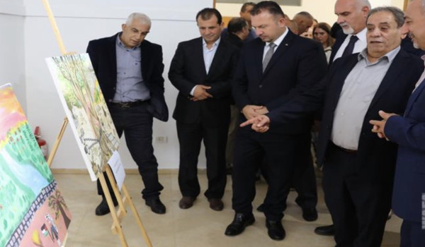 سليمية خلال افتتاح مهرجان قطف الزيتون بب...