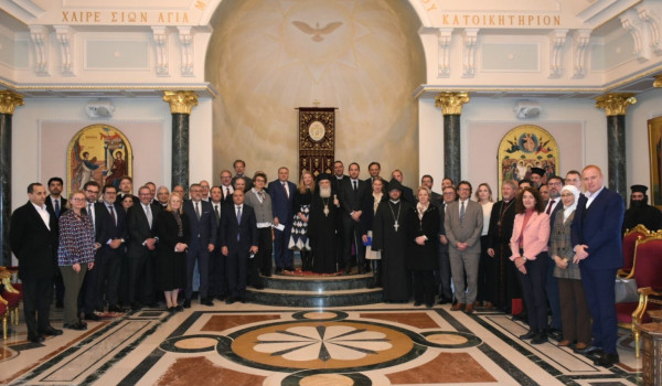 Jerusalem patriarch urges diplomats to d...