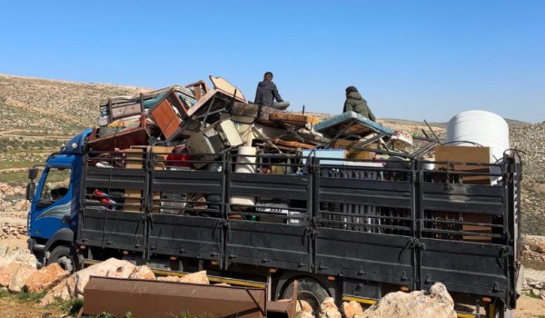 Israel displaces last two families from ...