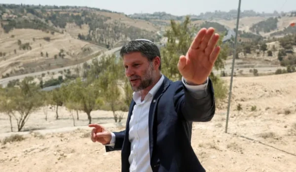 Smotrich calls for expanding Israeli con...
