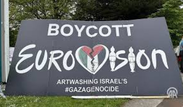 Over 1,000 artists call for boycott of “...