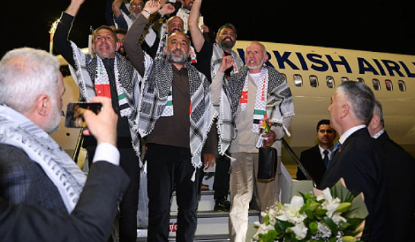 Plane carrying Gaza-bound flotilla activ...