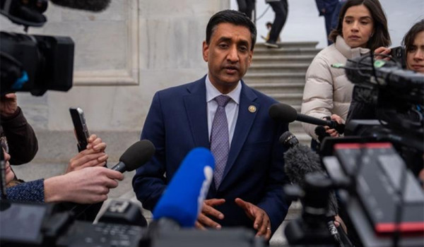 US lawmaker detained by Israeli settlers...