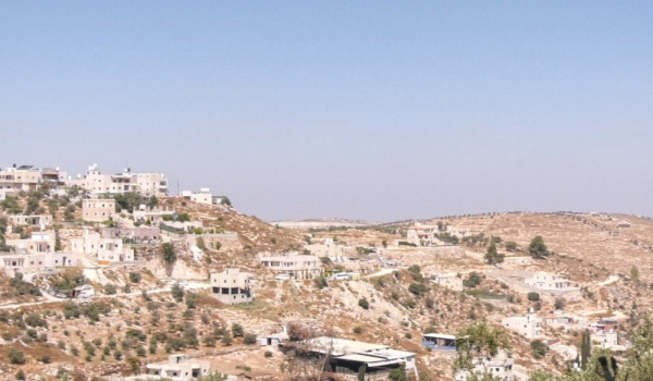 Water Shortages Deepen Hardship for Resi...